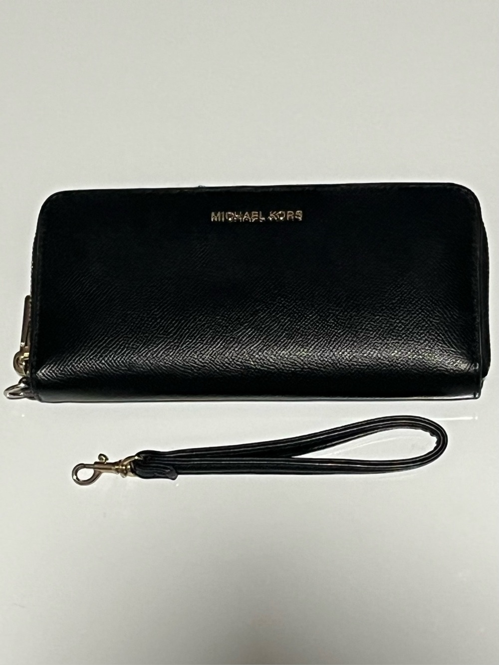 Michael Kors Jet Set Travel Large Black Leather Continental Wristlet Wallet